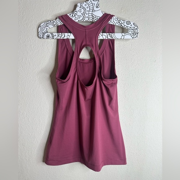 Athleta Nitro tank top size extra small maroon color - Picture 2 of 5
